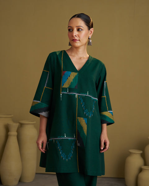 Panna Green Handwoven Cotton & Ikat Set with Handwork