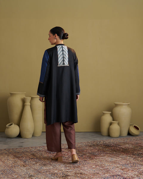 The Black Dhagai Anokhi Jacket