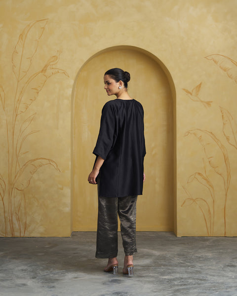 The Black Muse Silk Chanderi Set
