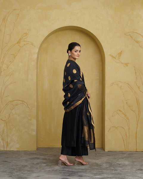 The Black Sikka Booti Dupatta