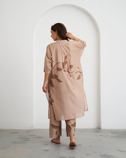 The Kansa Kurta and Pants Set