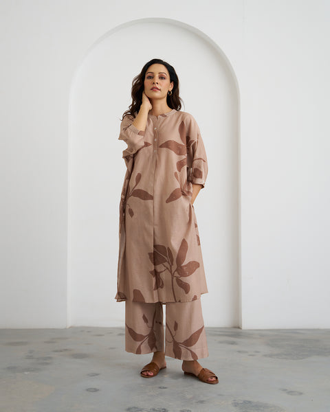 The Kansa Kurta and Pants Set