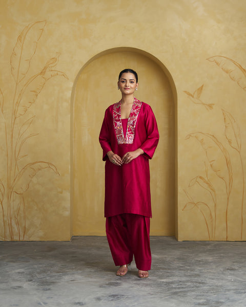 The Gulnaar Silk Chanderi Set with Handwork