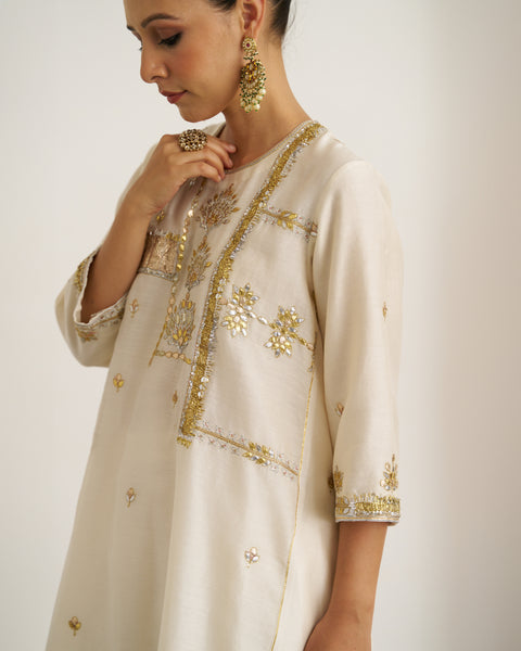 The Suhaani Ivory & Gold Silk Chanderi Set with Handwork