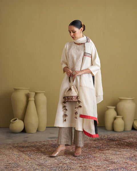 The Ivory Mulberry Silk Set with Dori Handwork
